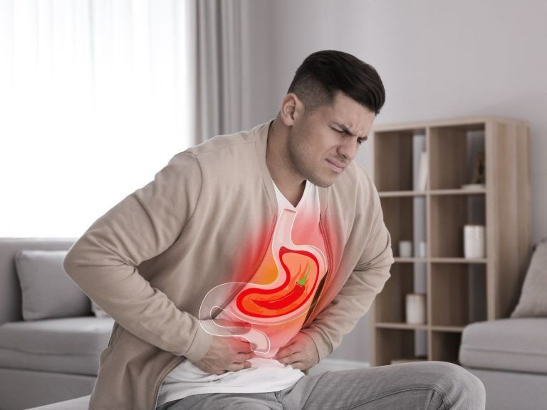 acidity and gas causes symptoms bloating heartburn